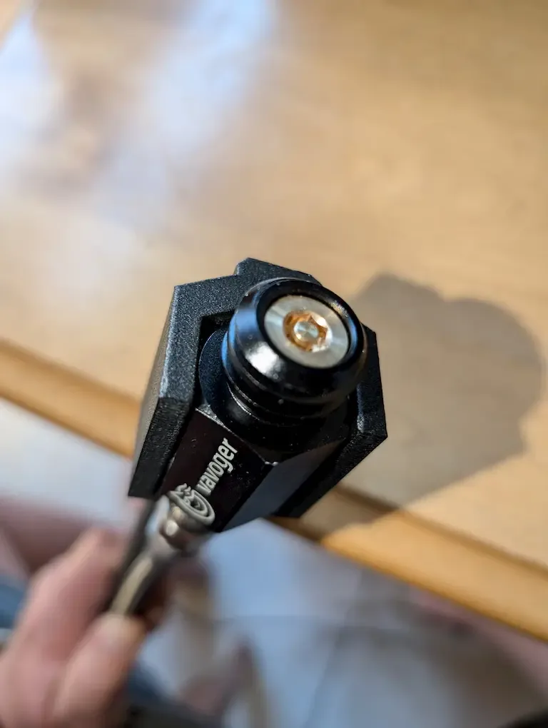 CarbSocket seating a tr21-4 adapter